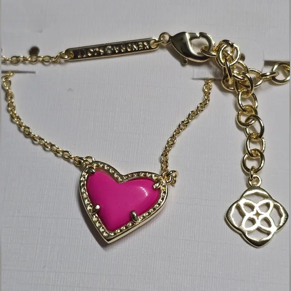 Kendra Scott Ari Pink Heart Necklace & Earrings Set - Picture 5 of 5